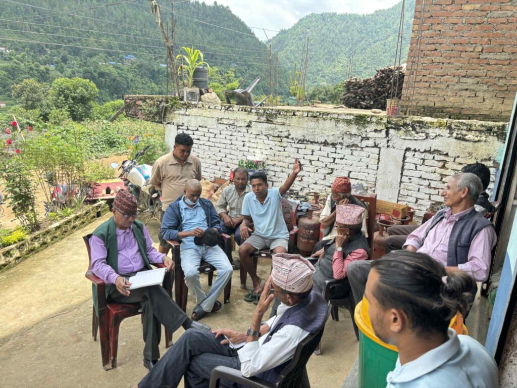 झिमरुकका अध्यक्ष महतरा क्षेत्री जनगुनासो सुन्न बस्ती बस्तीमा